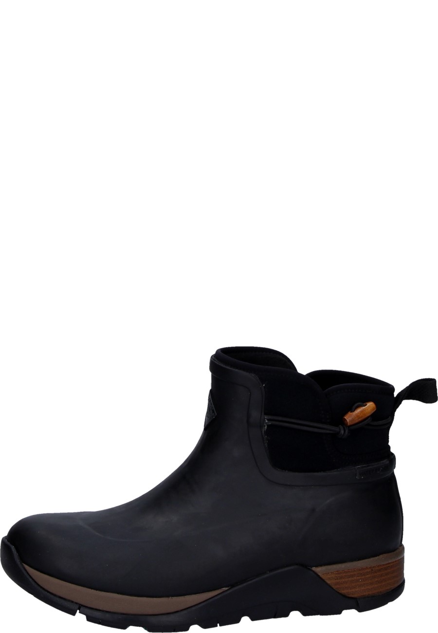 muck boots wear ankle boot black