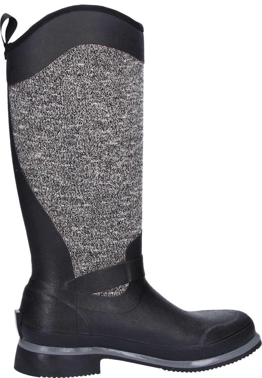 reign muck boots